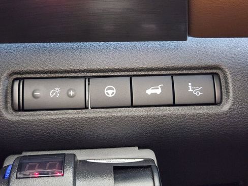 Used 2022 Nissan Pathfinder Platinum w/ Cargo Package AWD/4WD image 27