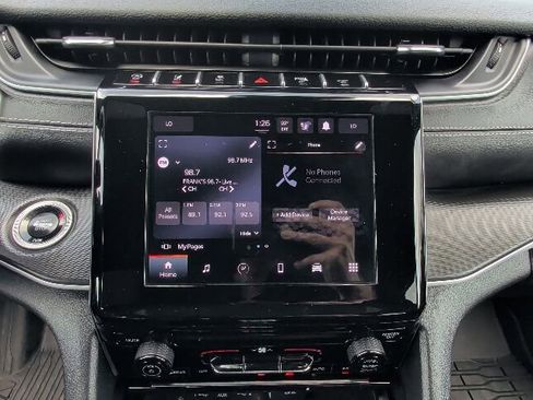 Used 2024 Jeep Grand Cherokee L Laredo AWD/4WD image 18