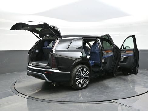 New 2026 Cadillac Vistiq Premium Luxury image 30