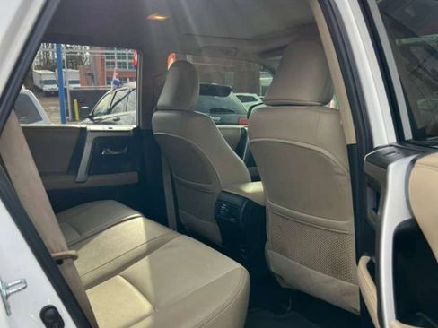 Used 2016 Toyota 4Runner SR5 Premium image 35