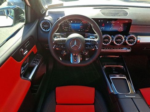 Used 2026 Mercedes-Benz GLB 35 AMG 4MATIC image 10