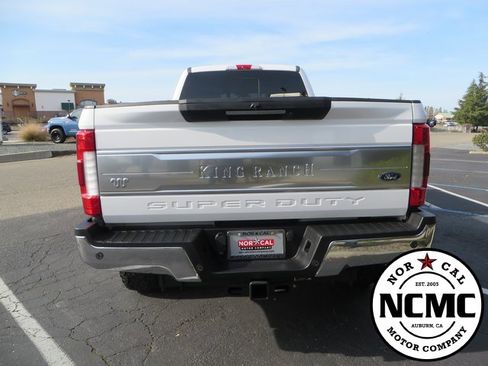 Used 2017 Ford F350 King Ranch w/ King Ranch Ultimate Package image 4
