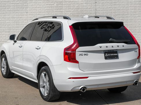 Used 2019 Volvo XC90 T5 Momentum image 10