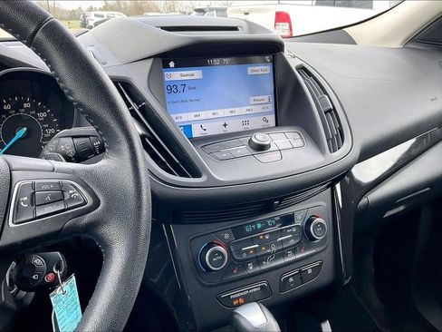 Used 2018 Ford Escape SE w/ SE Sport Appearance Package image 26