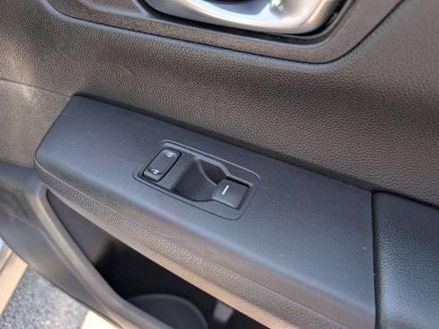 Used 2025 Honda CR-V LX image 32