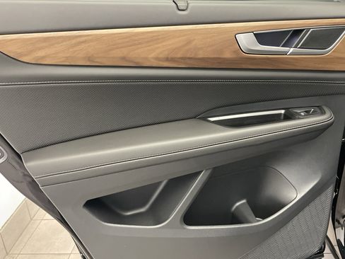 New 2026 Volkswagen Atlas SE image 28