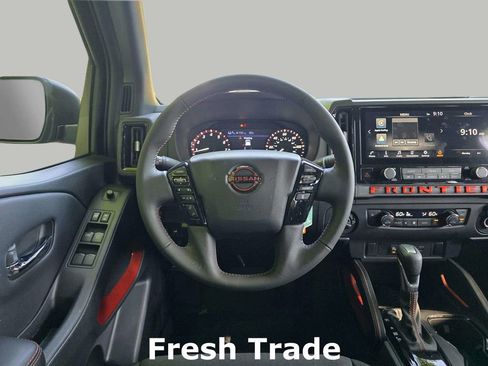 Used 2025 Nissan Frontier PRO-4X AWD/4WD image 11