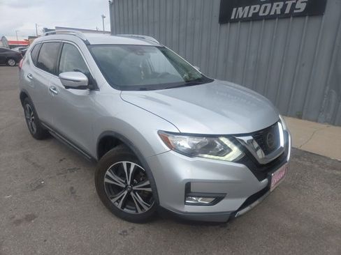 Used 2017 Nissan Rogue SL AWD/4WD image 1