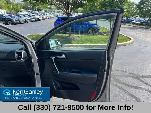 Used 2020 Kia Sportage LX FWD image 52