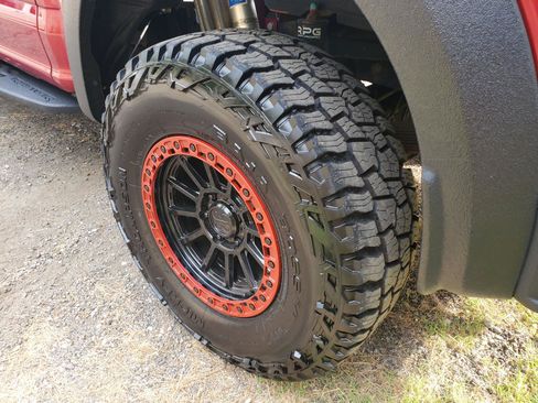 Used 2018 Ford F150 Raptor w/ Equipment Group 802A Luxury AWD/4WD image 9