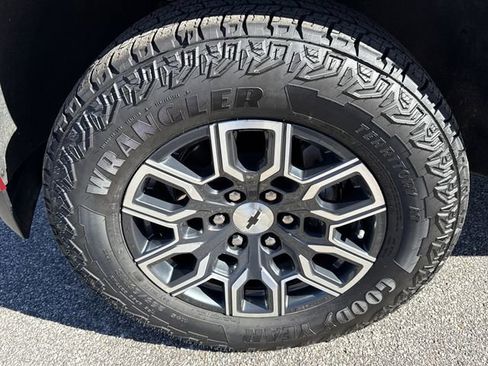 New 2025 Chevrolet Colorado Z71 w/ Z71 Convenience Package 2 image 9