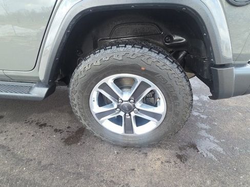 Used 2020 Jeep Wrangler Unlimited Sahara image 14