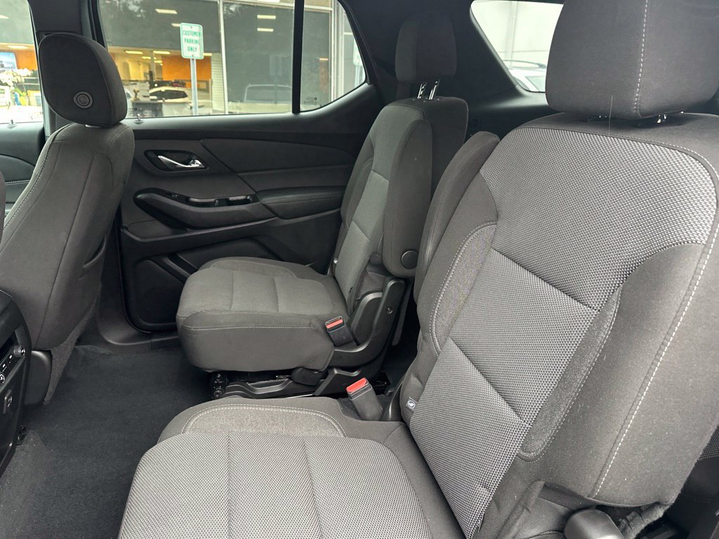 Used 2023 Chevrolet Traverse LT AWD/4WD image 12