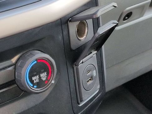 Used 2023 Ford F150 XLT AWD/4WD image 24