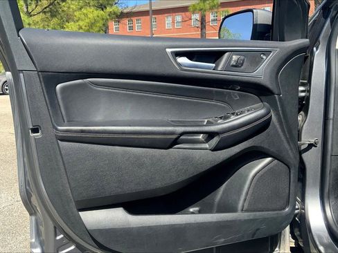 Used 2024 Ford Edge Titanium AWD/4WD image 22