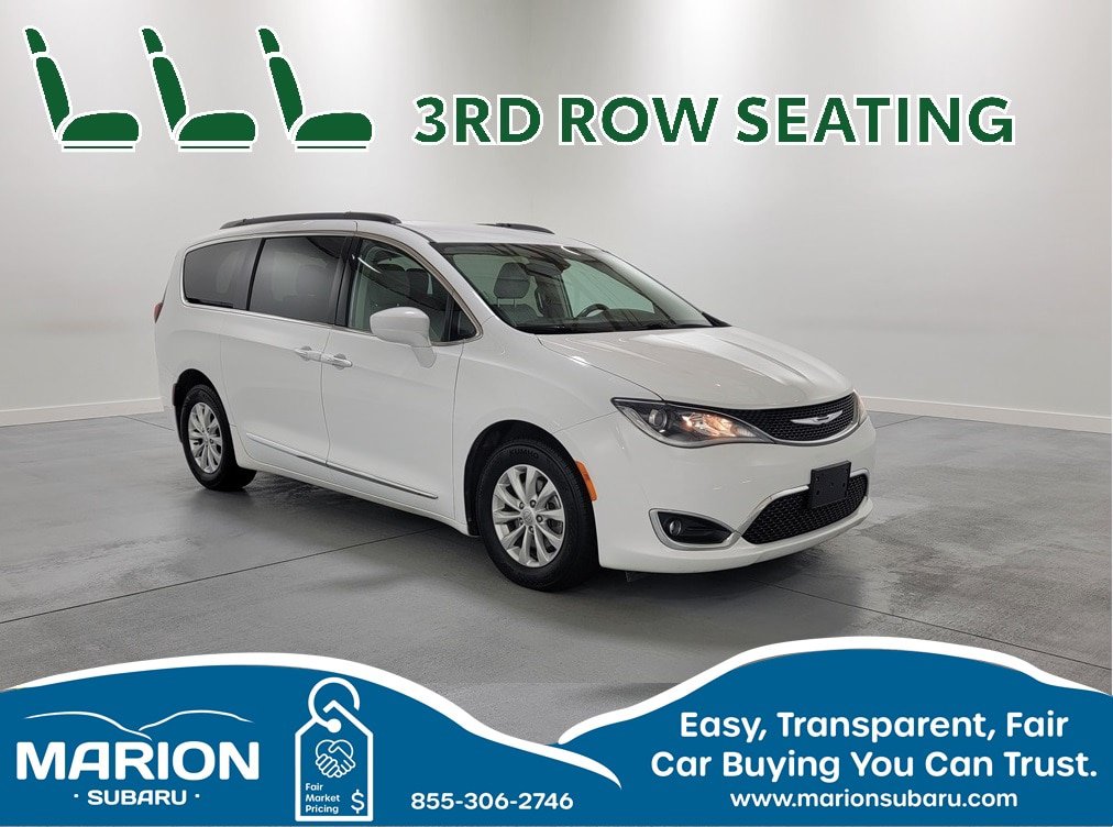 Used 2017 Chrysler Pacifica Touring-L FWD 360° Tour