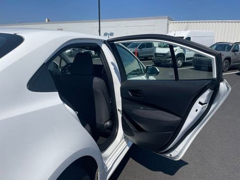 Used 2024 Toyota Corolla LE FWD image 15