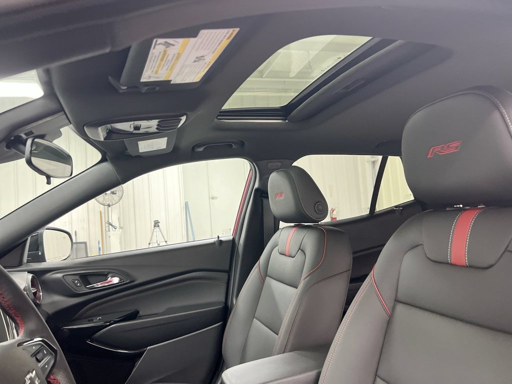 New 2026 Chevrolet Trax RS w/ Sunroof Package FWD image 19