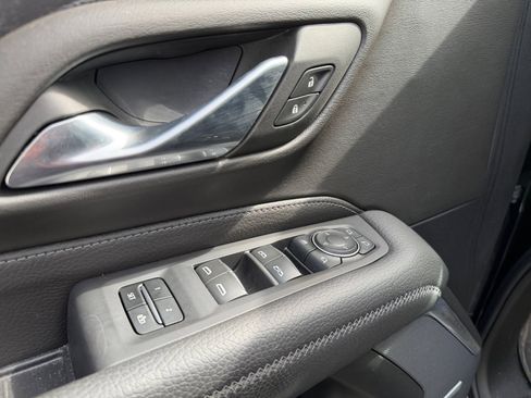 Used 2024 GMC Yukon Denali AWD/4WD image 24