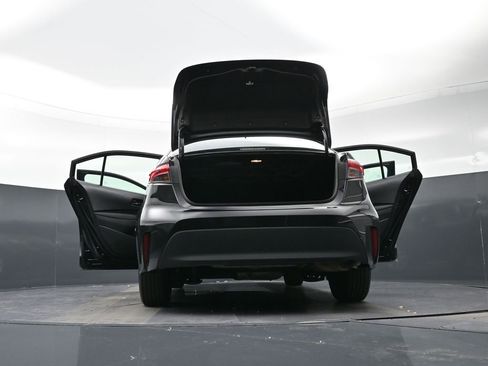 Used 2024 Toyota Corolla LE image 40