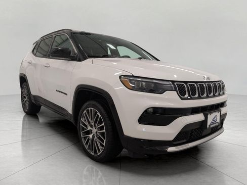 Used 2023 Jeep Compass Limited w/ Elite Group AWD/4WD image 1