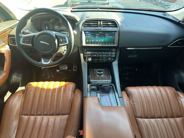 Used 2019 Jaguar F-PACE Portfolio AWD/4WD image 32