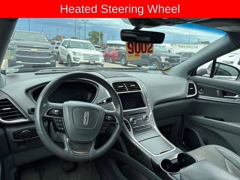 Used 2019 Lincoln Nautilus Reserve w/ Driver Assistance Package AWD/4WD image 11