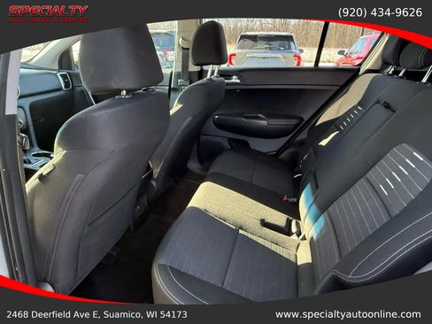 Used 2018 Kia Sportage LX image 18
