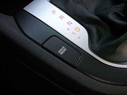 Used 2022 Kia Forte LXS image 28