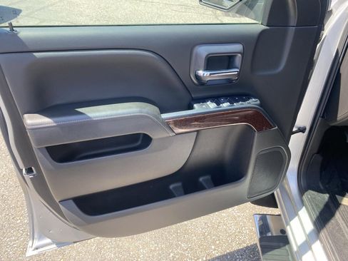 Used 2019 GMC Sierra 1500 SLE w/ SLE Value Package AWD/4WD image 21