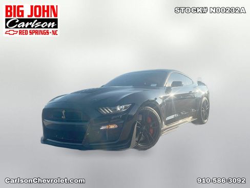 Used 2022 Ford Mustang Shelby GT500 w/ Technology Package RWD image 2