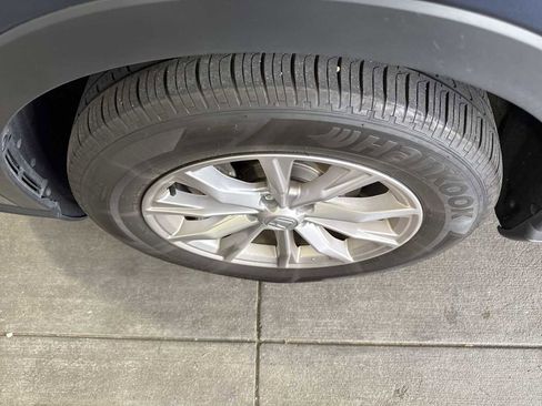 Used 2024 Honda CR-V EX image 5