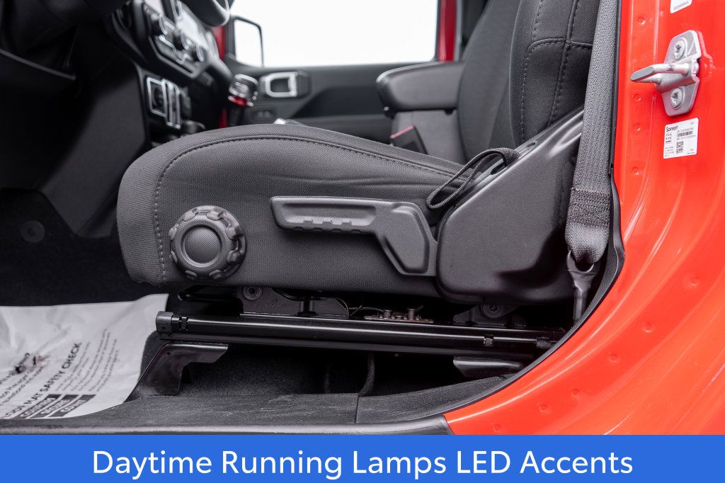 Used 2019 Jeep Wrangler Unlimited Sahara AWD/4WD image 19
