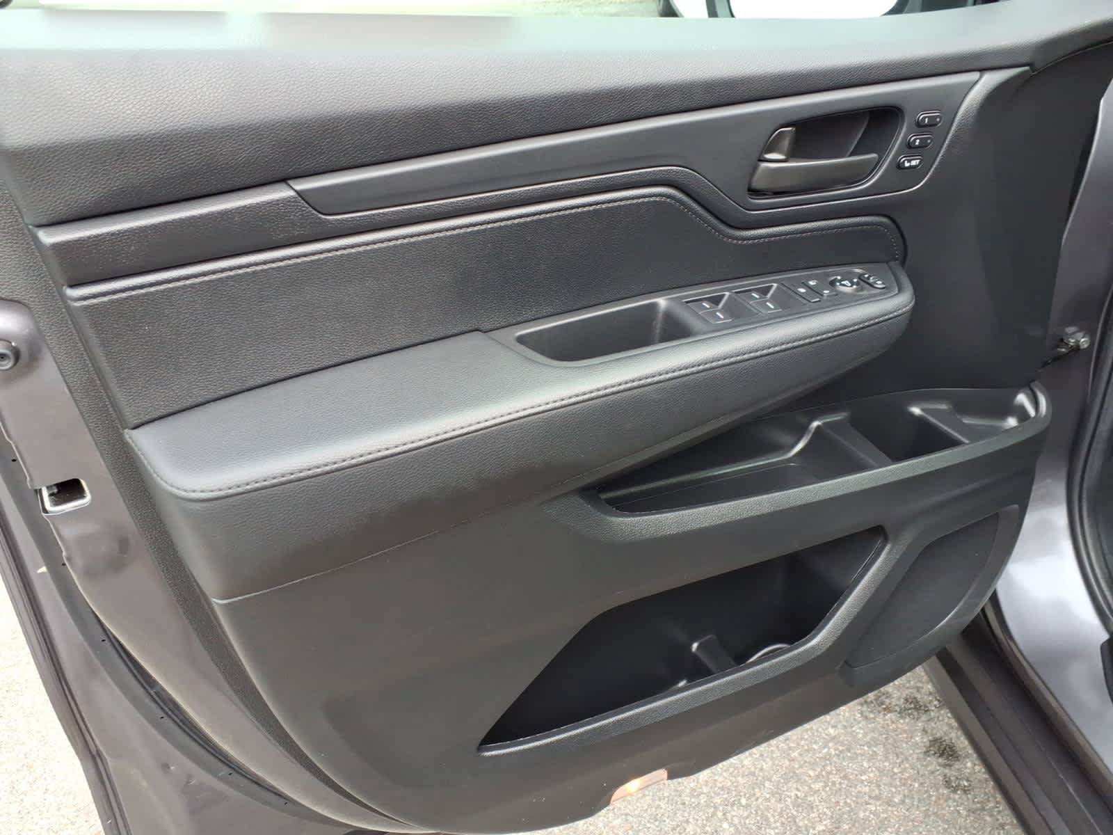 Used 2025 Honda Odyssey EX-L image 9