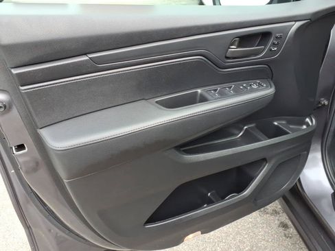 Used 2025 Honda Odyssey EX-L image 9