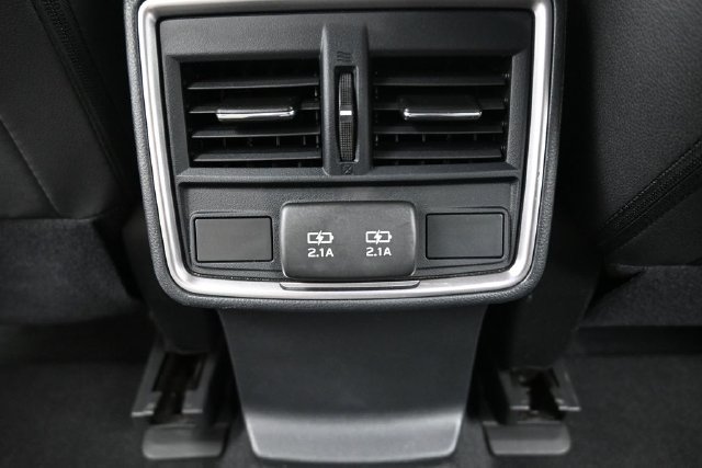 Used 2023 Subaru Forester Premium AWD/4WD image 17