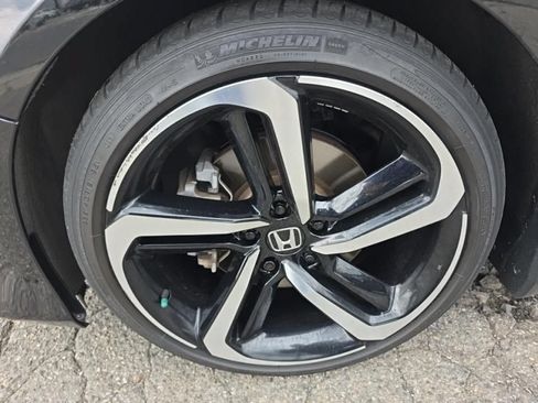 Used 2021 Honda Accord Sport image 9