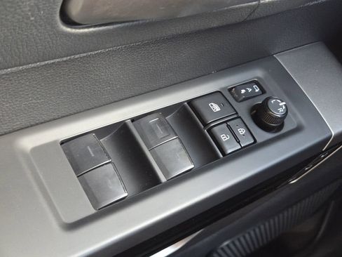 Used 2023 Toyota Tundra Limited w/ Power Package image 33