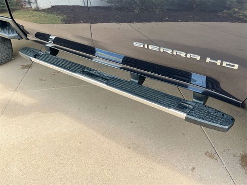 New 2026 GMC Sierra 3500 SLT w/ SLT Premium Package image 10