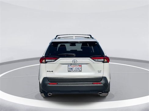 Used 2024 Toyota RAV4 XLE Premium image 6
