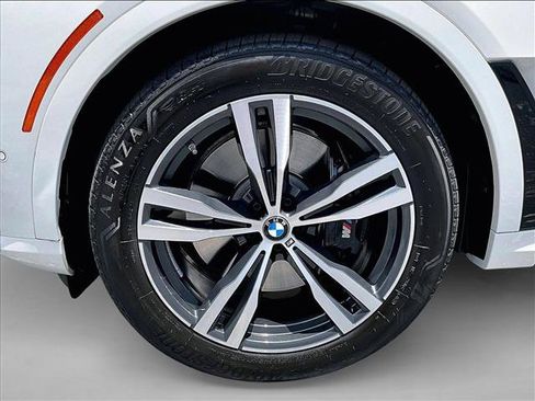 Used 2026 BMW X7 xDrive40i w/ Executive Package AWD/4WD image 10