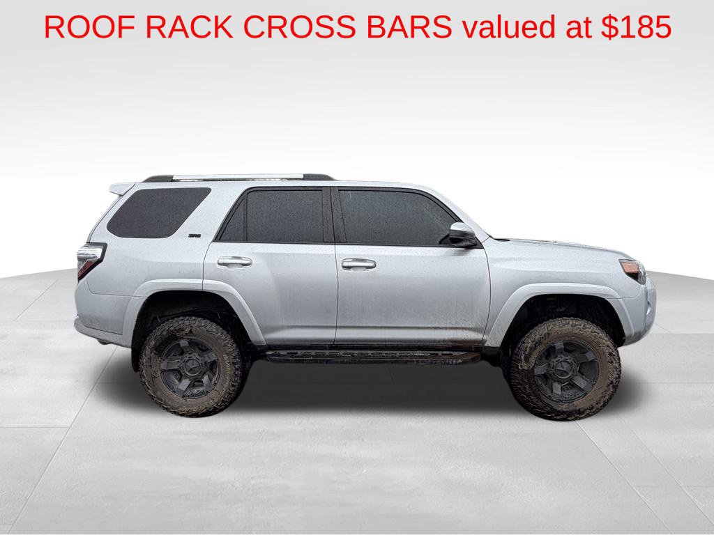 Used 2020 Toyota 4Runner SR5 AWD/4WD image 9