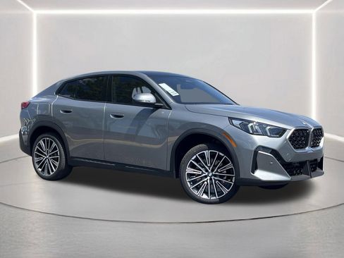 New 2026 BMW X2 xDrive28i w/ Convenience Package image 2