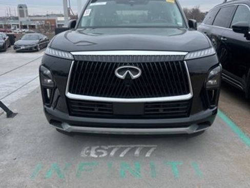 Certified 2025 INFINITI QX80 Sensory image 1