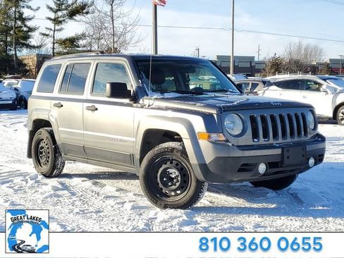 Used 2013 Jeep Patriot Sport image 1