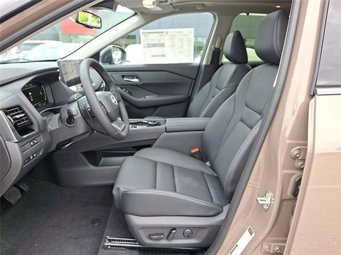 New 2025 Nissan Rogue SL w/ Tech Package AWD/4WD image 34