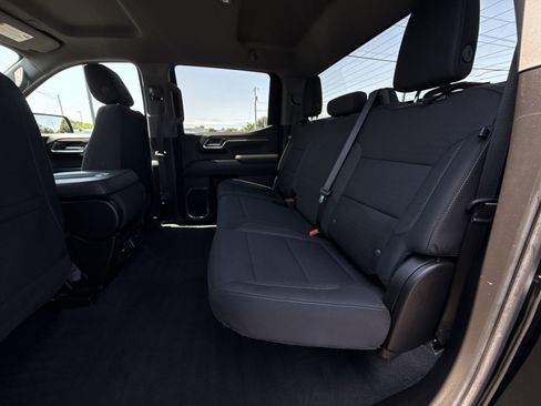 Used 2025 Chevrolet Silverado 1500 LT AWD/4WD image 25