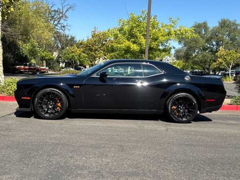 Used 2023 Dodge Challenger R/T Scat Pack RWD image 8