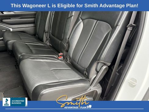 Used 2024 Jeep Wagoneer L Series II RWD image 16