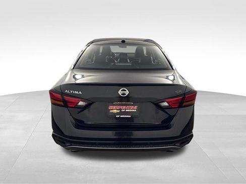 Used 2022 Nissan Altima 2.5 SR FWD image 7